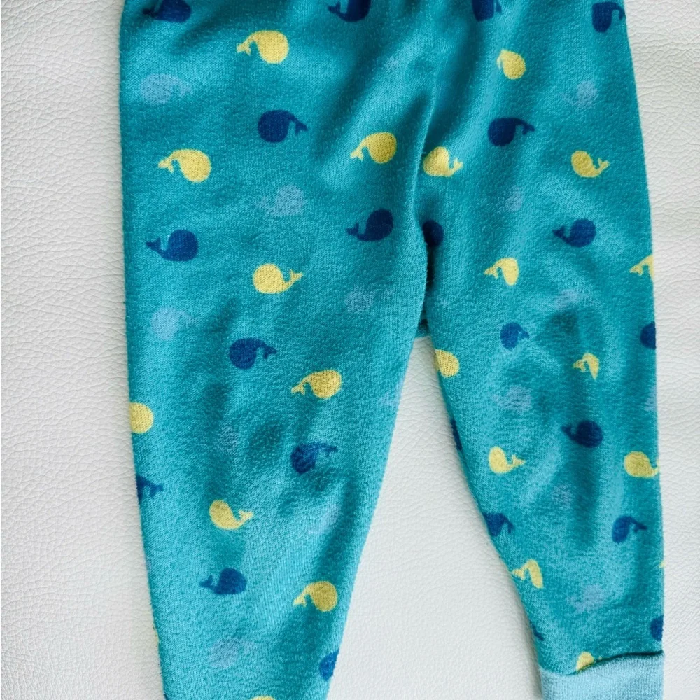 Kids Whale Print Pajamas Cocomelon pajama set for 12-18 months old snug fit GUC
